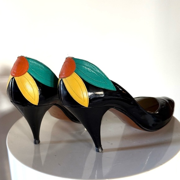 MHS Miguel Hernandez Women’s Flower Detail Leather Heels Pumps Shoes 8.5 narrow - Picture 5 of 14